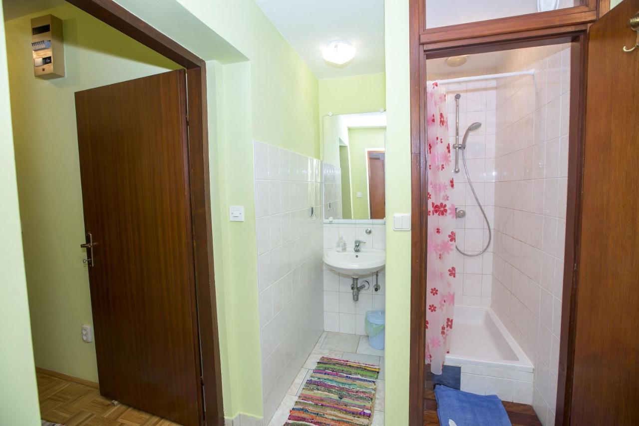 Apartmani Marijana Cesarica Luaran gambar