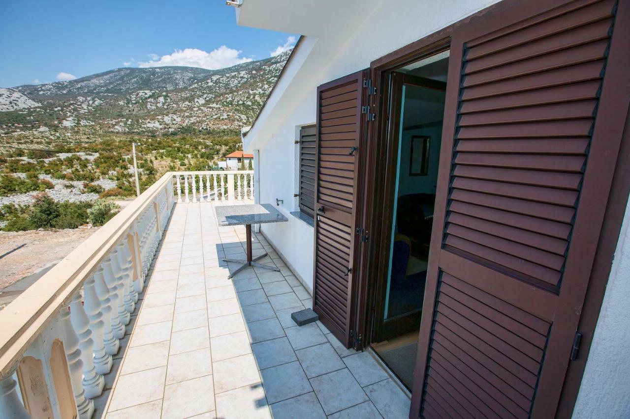 Apartmani Marijana Cesarica Luaran gambar